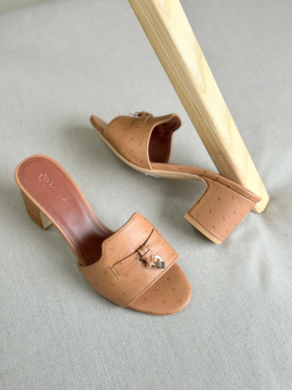Loro Piana Summer Charms Sandal Flats Ostrich Leather - 8