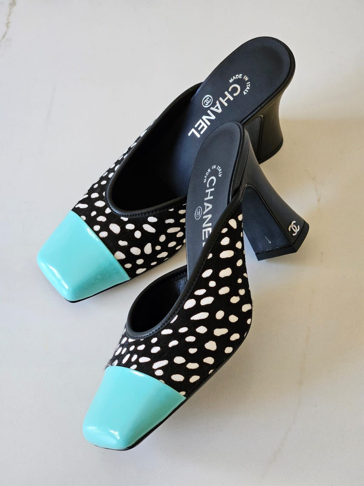 Chanel Mules in Lambskin & Patent Calfskin - 2