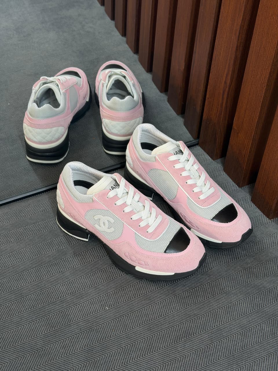 Chanal ladies snekaers
