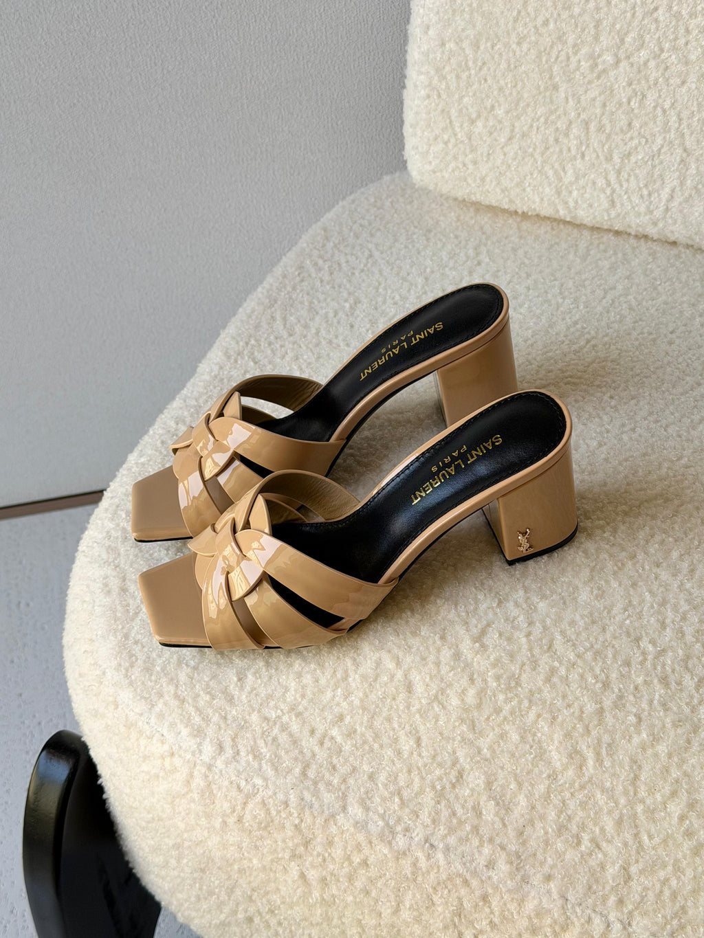 Saint Laurent Tribute Sandals - 9
