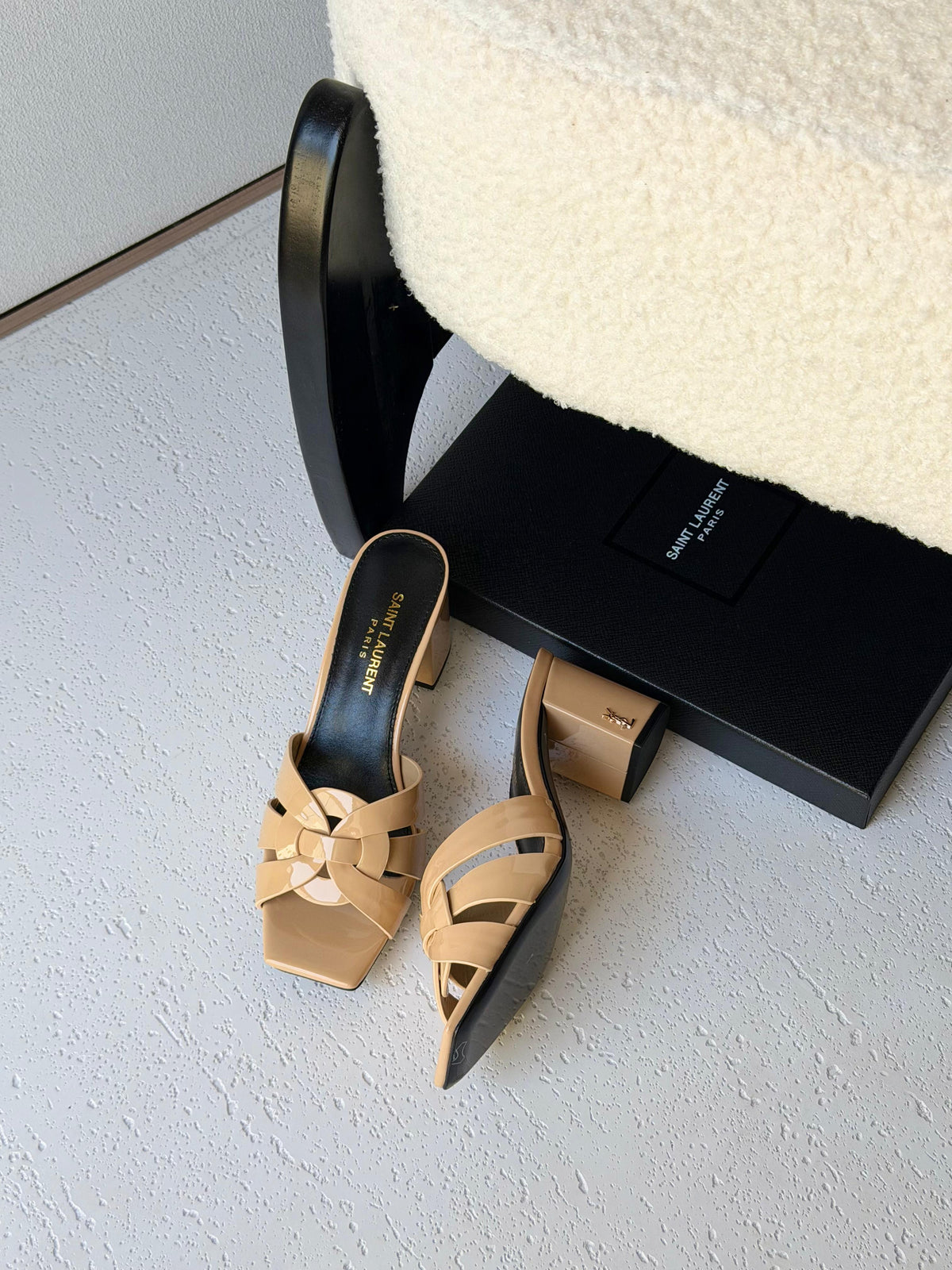 Saint Laurent Tribute Sandals - 8