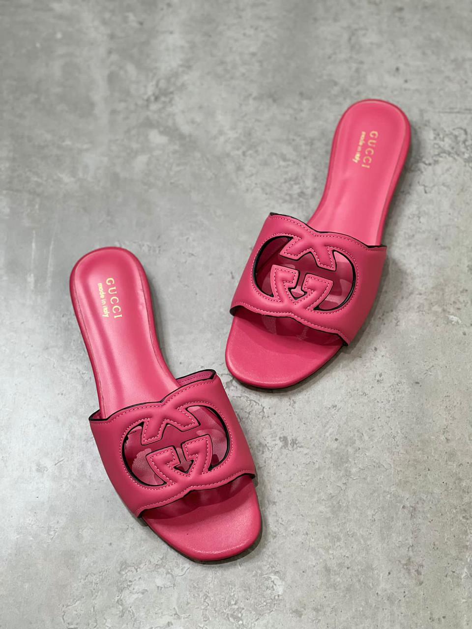 Gucci Interlocking Slide - 4