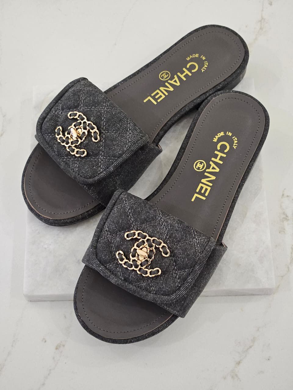 Chanel Lambskin Quilted Turnlock Flat - 4