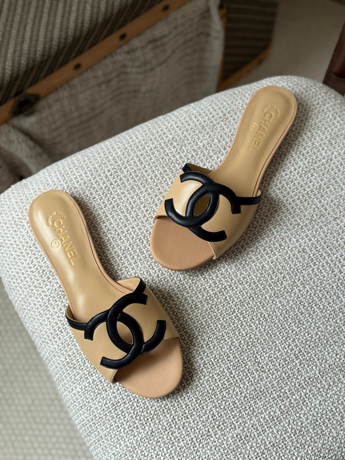 Chanel Lambskin Sandals - 10