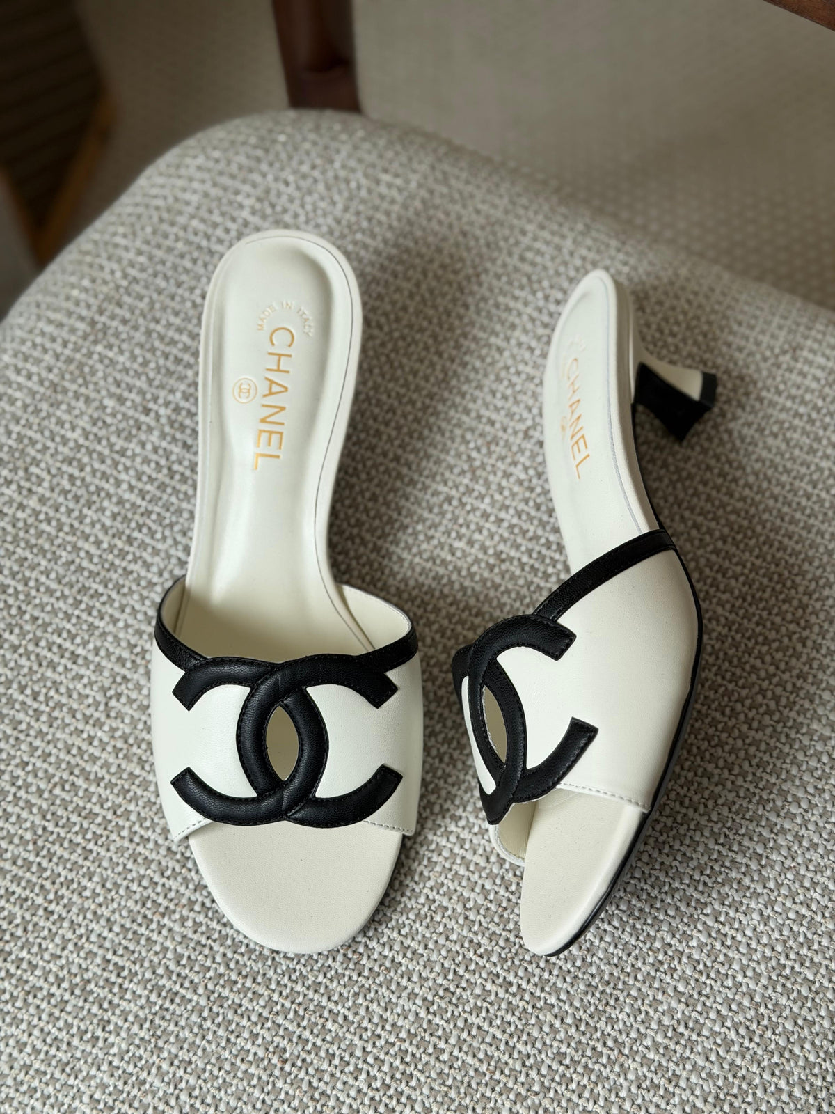 Chanel Lambskin Sandals - 3