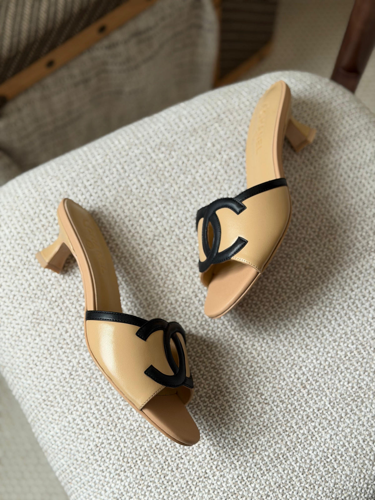 Chanel Lambskin Sandals - 9