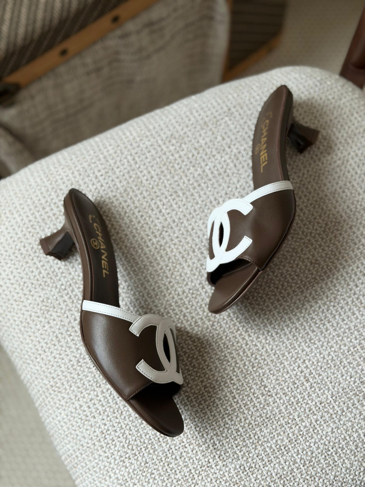 Chanel Lambskin Sandals - 7
