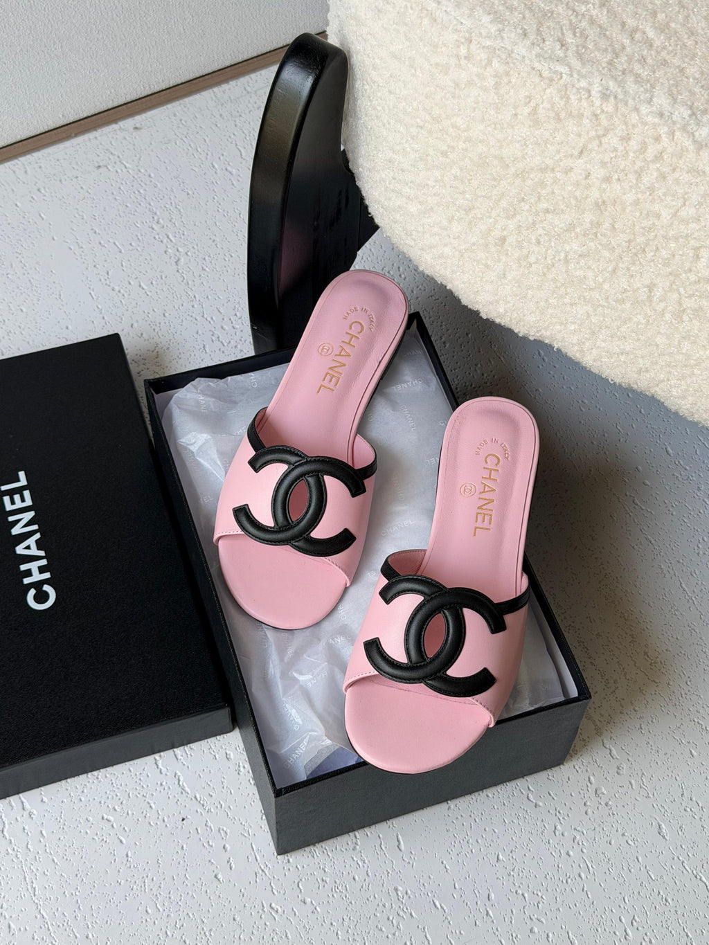 Chanel Lambskin Sandals - 9