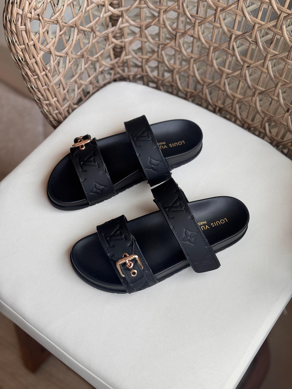 Louis Vuitton Pre-Loved Bom Dia flat sandals - 4