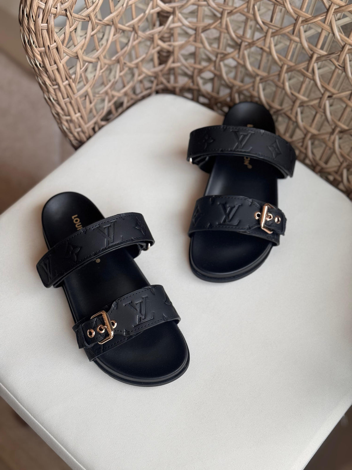 Louis Vuitton Pre-Loved Bom Dia flat sandals - 3