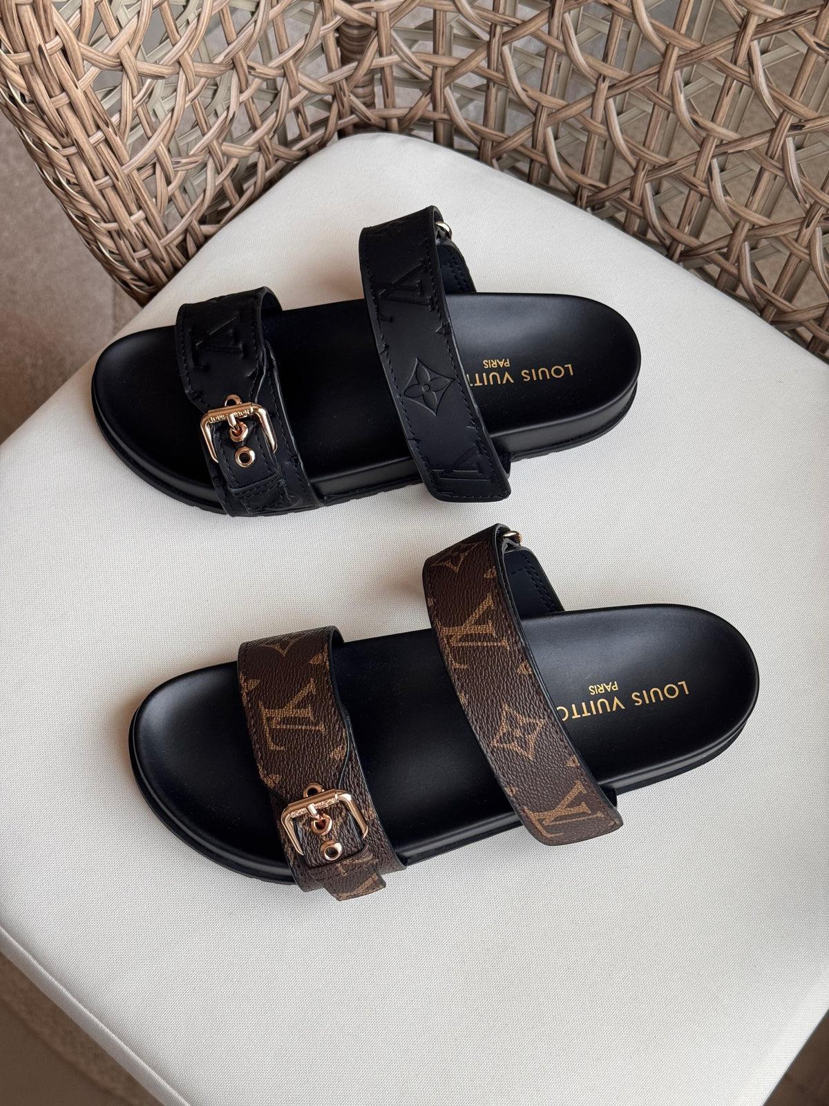 Louis Vuitton Pre-Loved Bom Dia flat sandals - 2