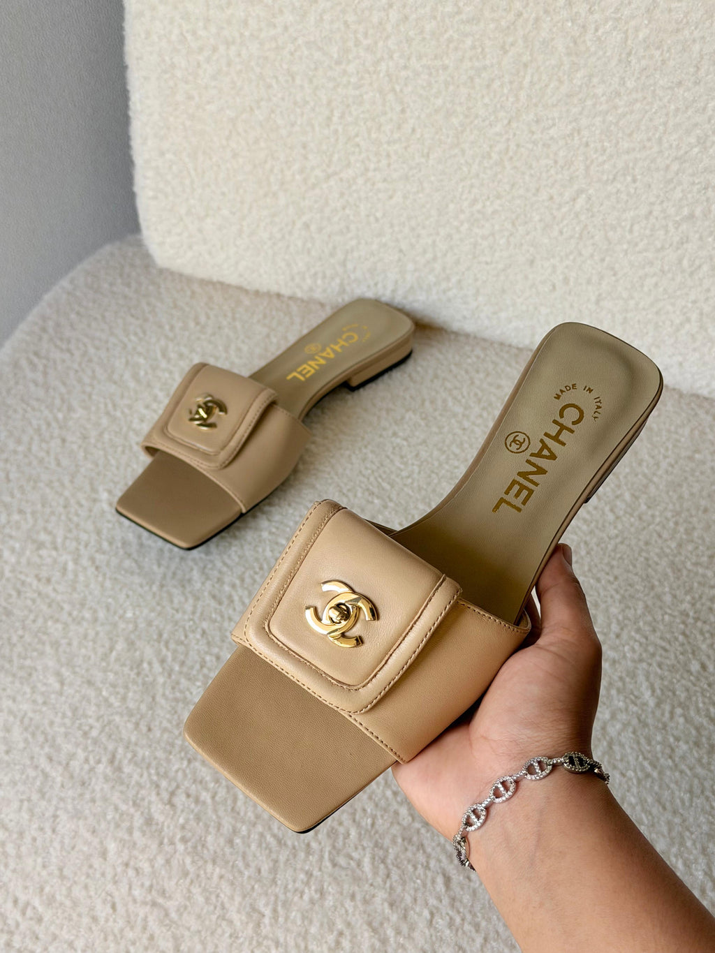 Chanel Lambskin Quilted Turnlock Flat - 8
