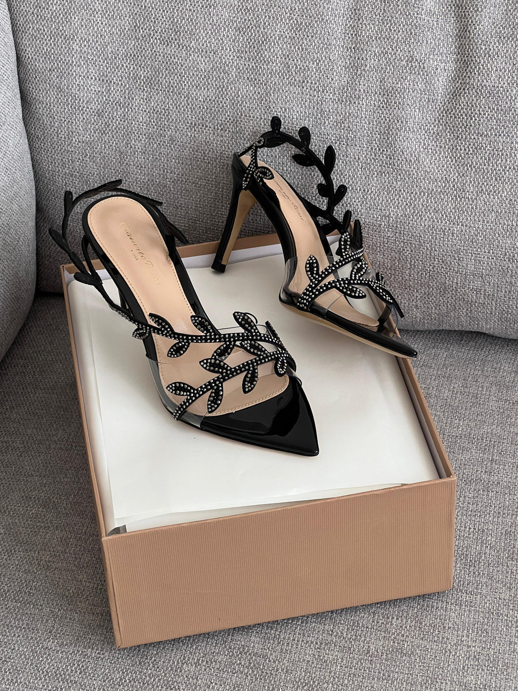 Gianvito Rossi  Pointed Leaf Strap Sandals - 2