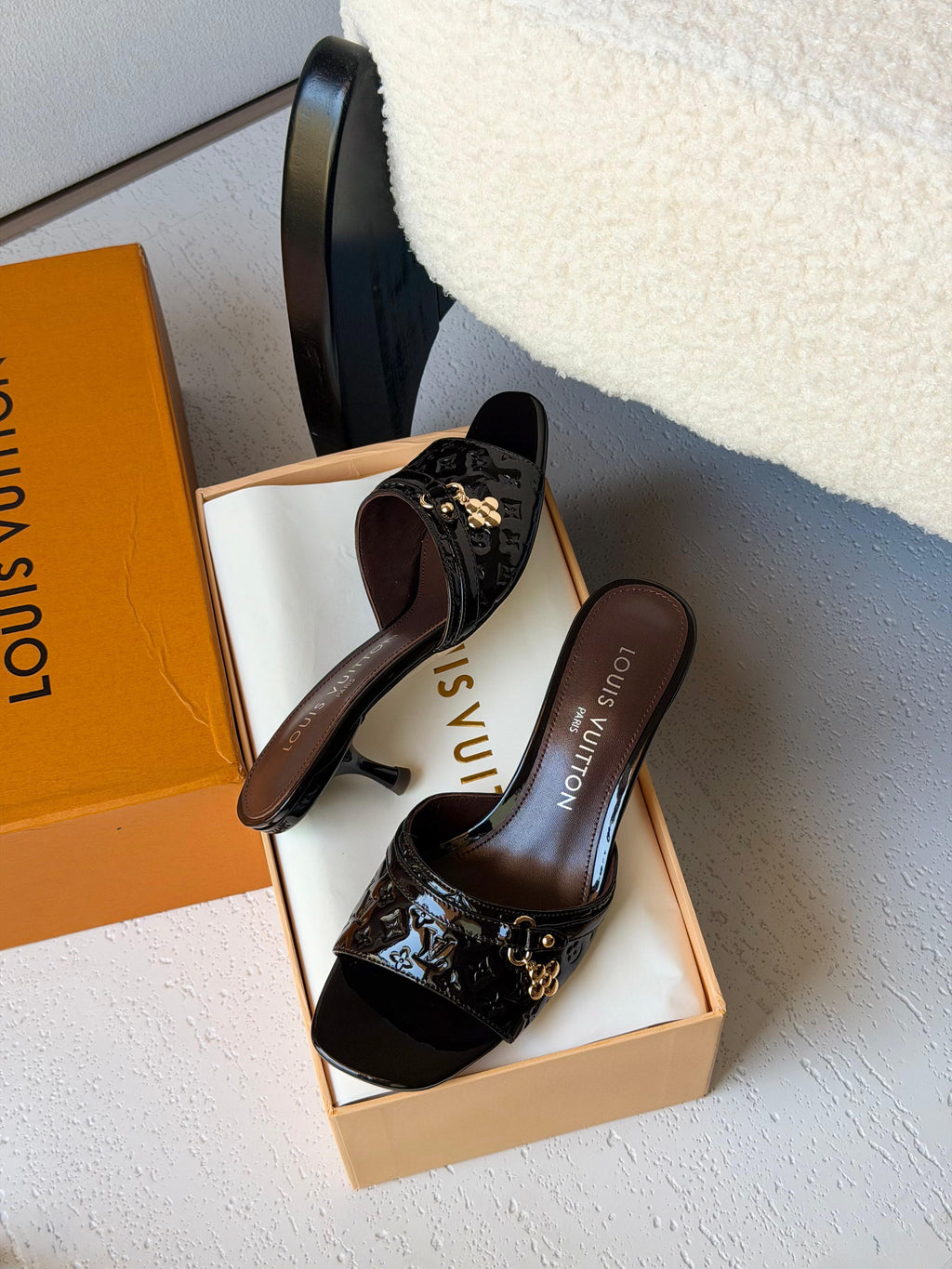 LV 6AM Mule - 6