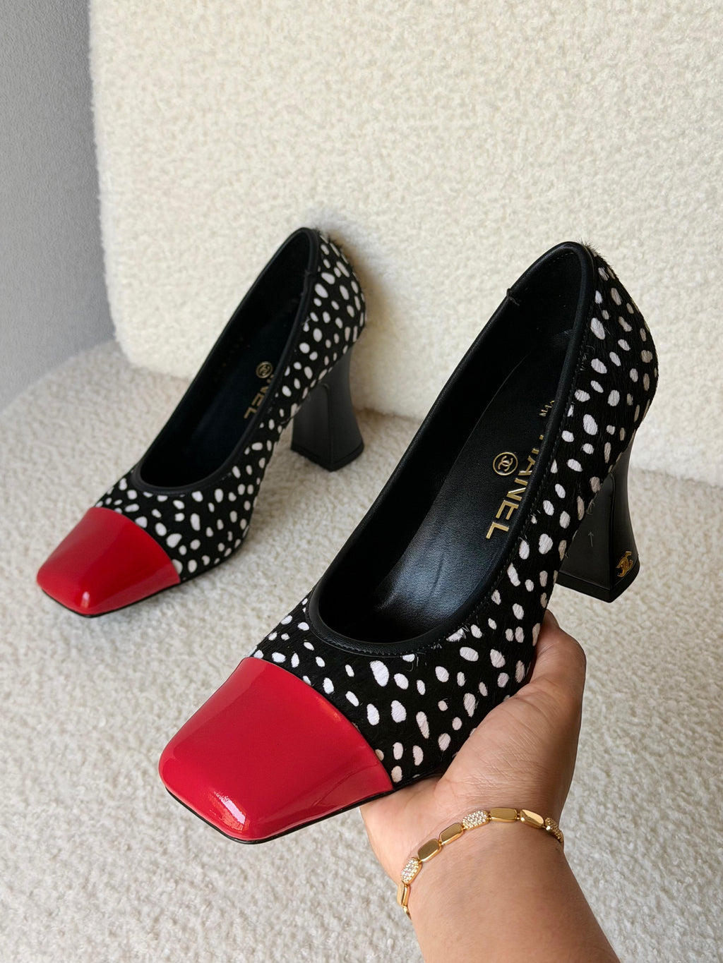 Chanel Pumps Lambskin & Patent Calfskin - 3