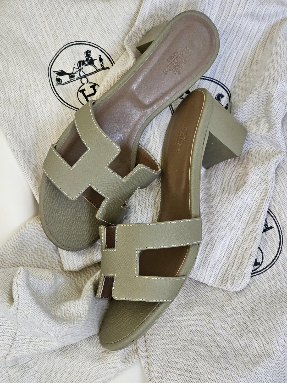 Hermes oran sandals
