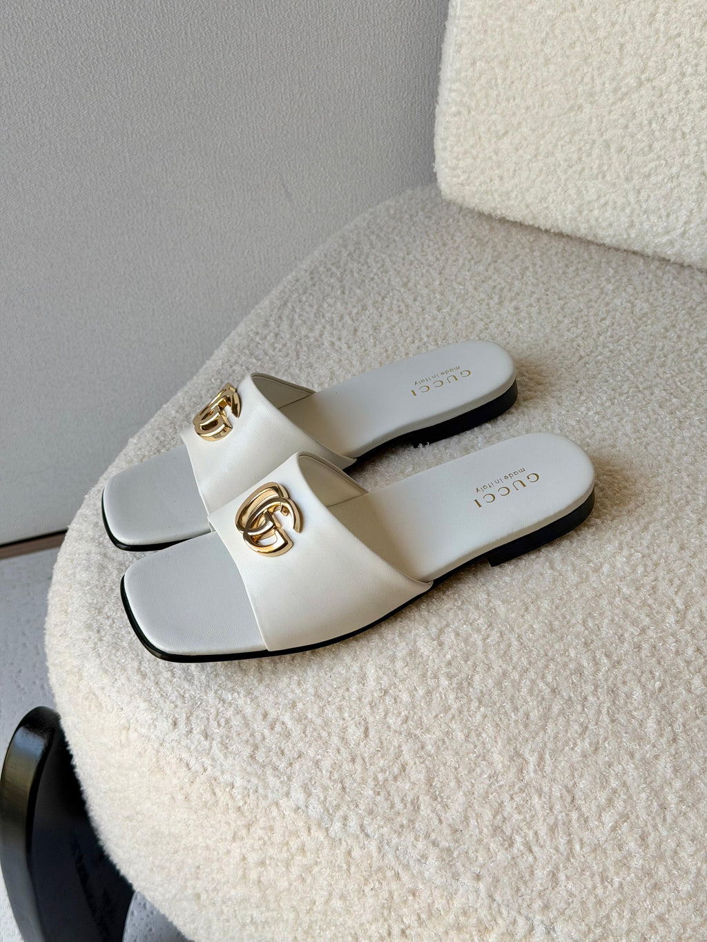 Gucci Double G slide sandals - 5