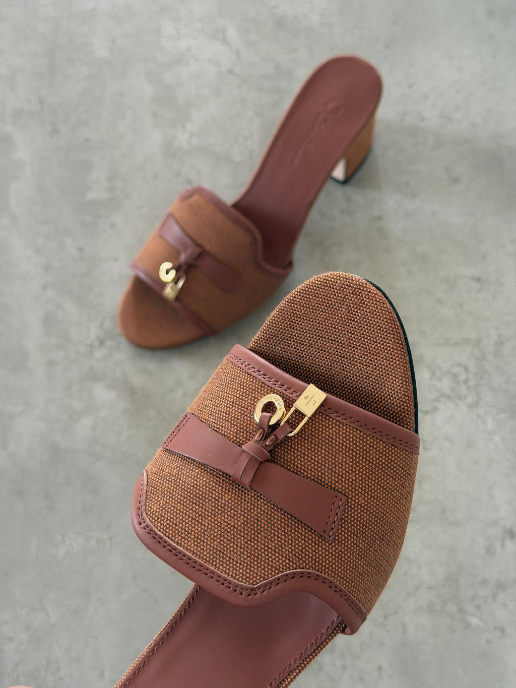 Loro Piana Brown Summer Charms 55 Sandals - 2