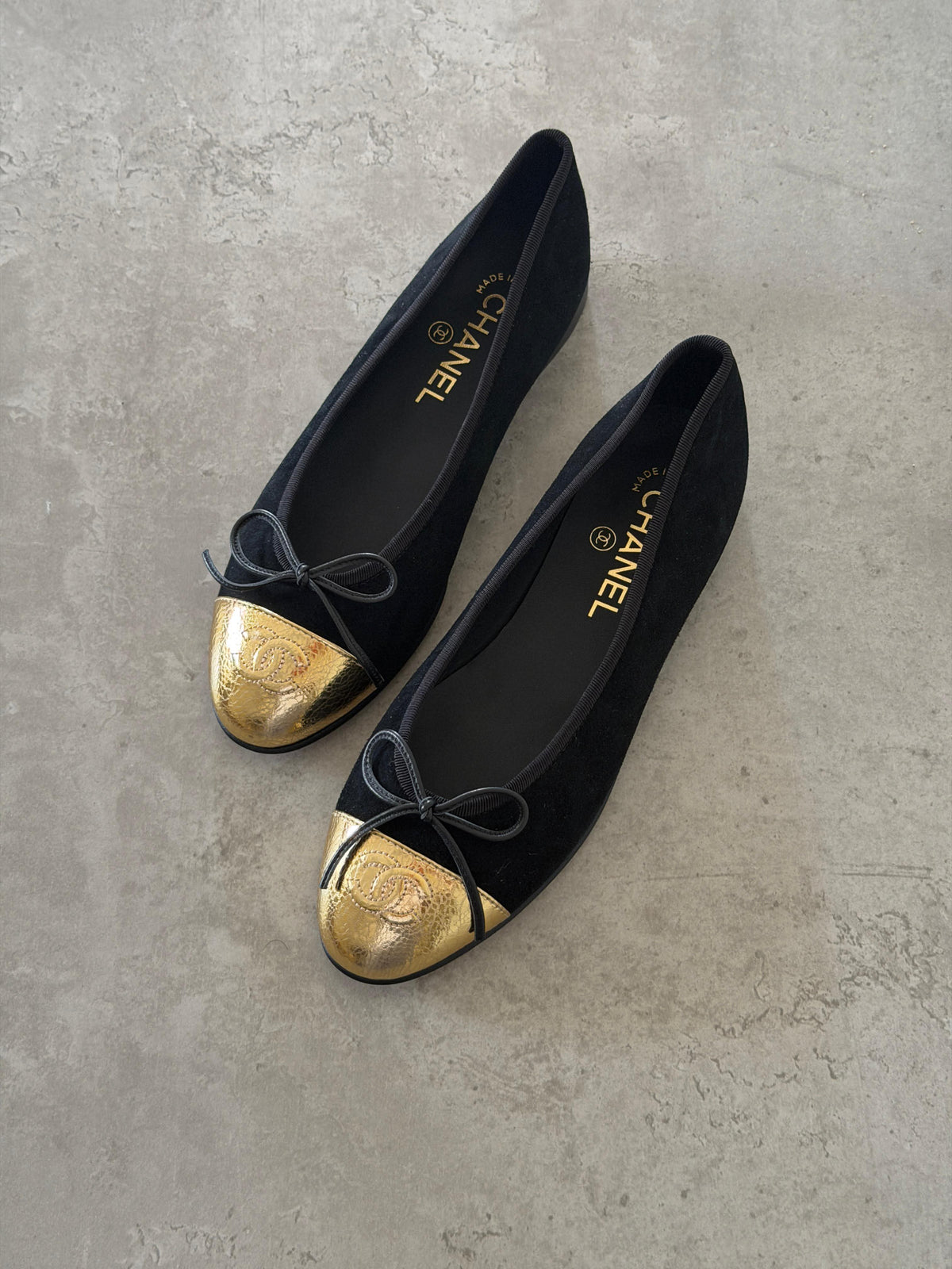 Chanel Black/Gold Leather CC Cap Toe Bow Ballet - 3