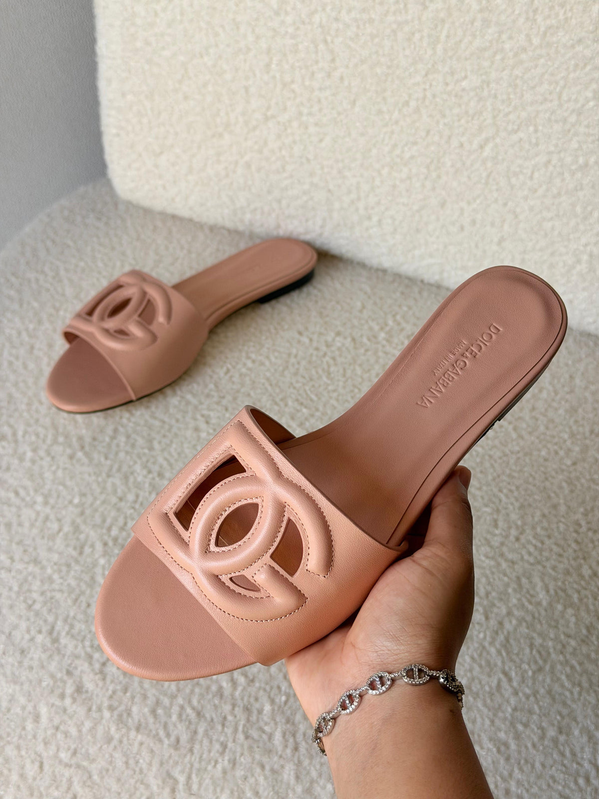 Dolce&Gabbana DG logo sandals - 10