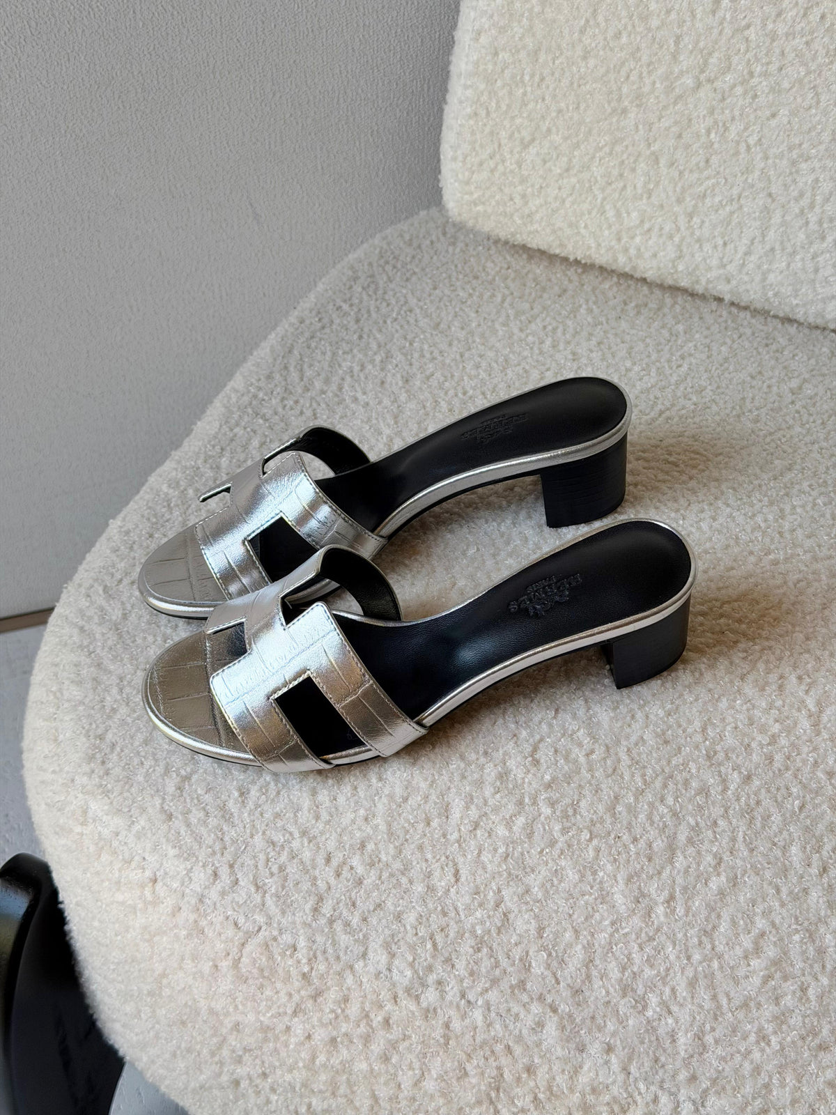 Hermes Oasis Sandal - 3
