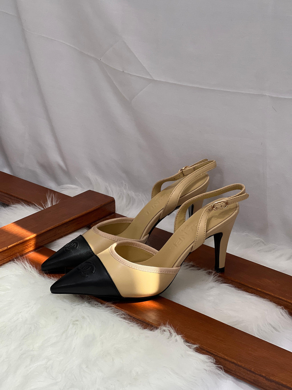 Chanel Heel Slingbacks in Iridescent Lambskin - 4