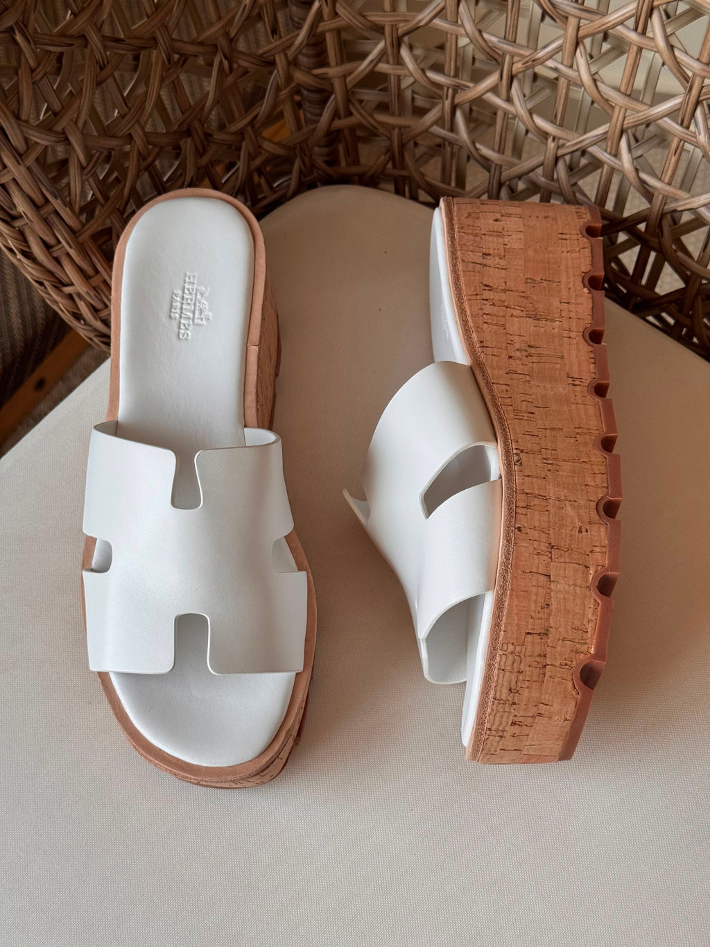 Hermes Luce 30 Sandals in Suede - 3