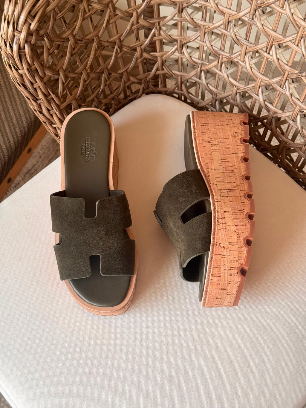 Hermes Luce 30 Sandals in Suede - 4