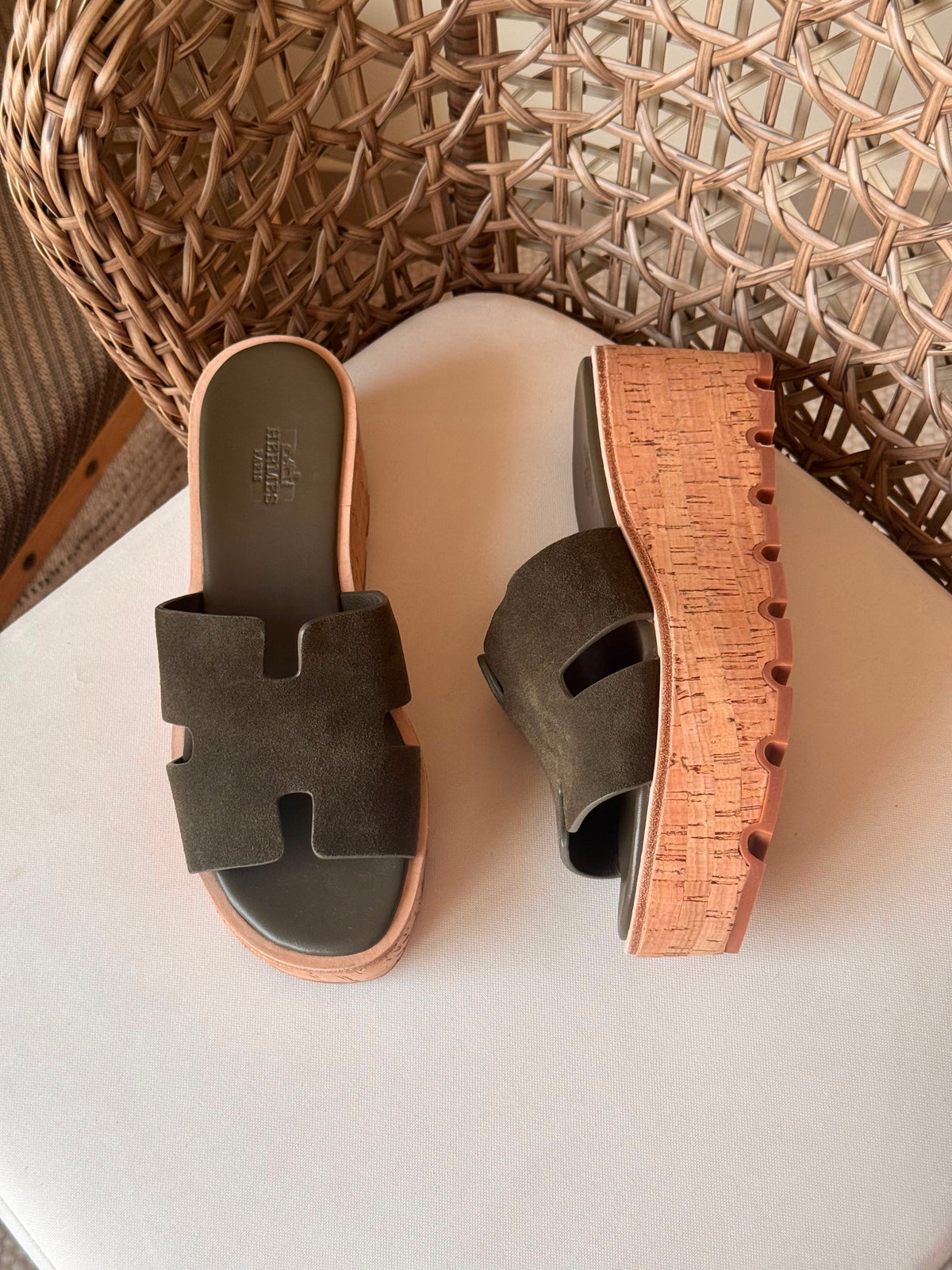 Hermes Luce 30 Sandals in Suede - 4