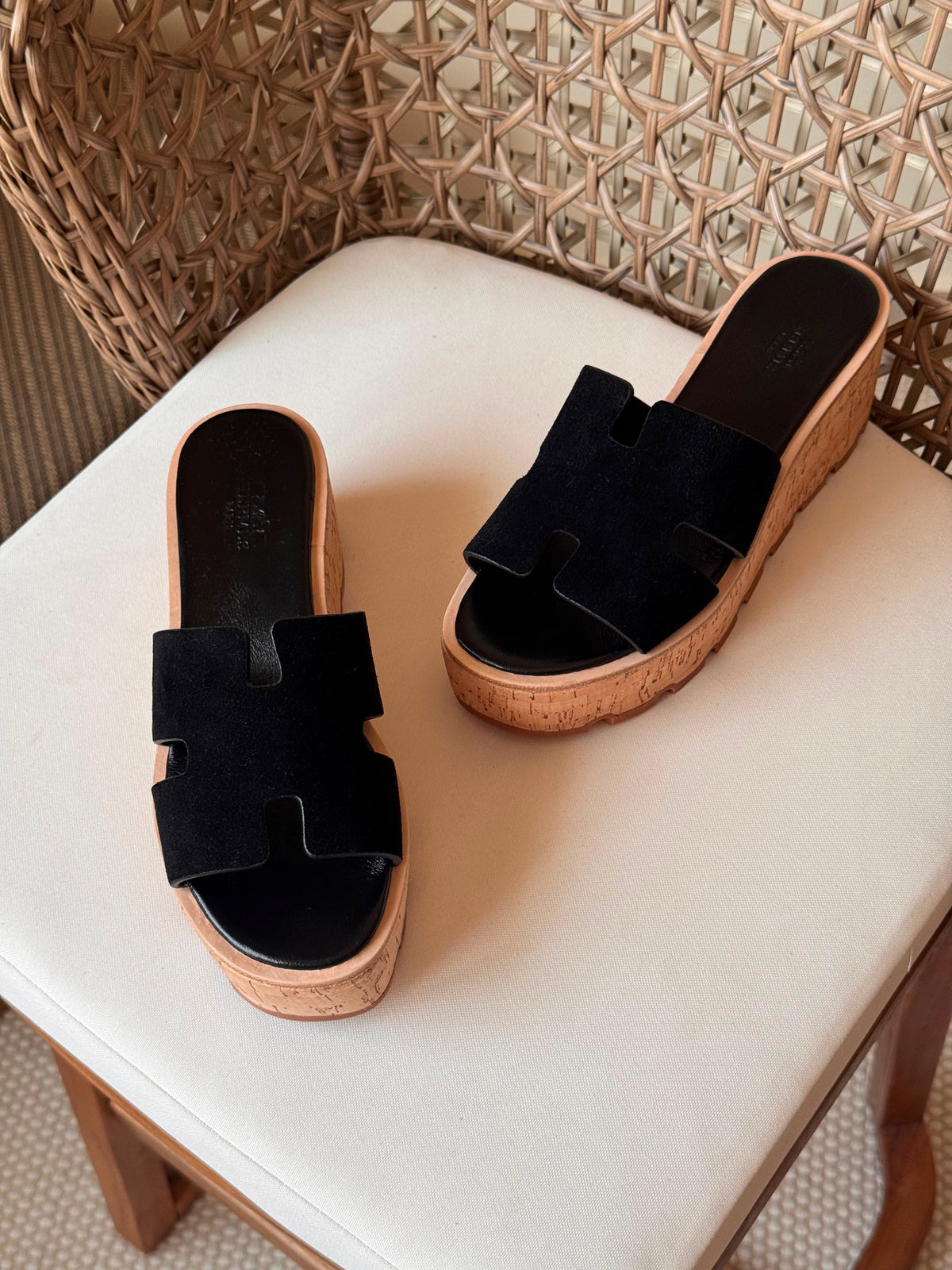 Hermes Luce 30 Sandals in Suede - 37