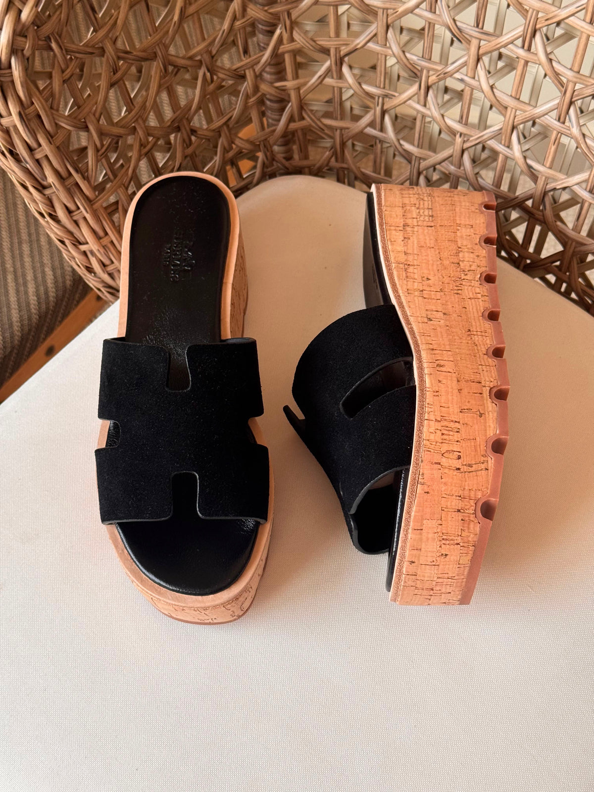 Hermes Luce 30 Sandals in Suede - 15