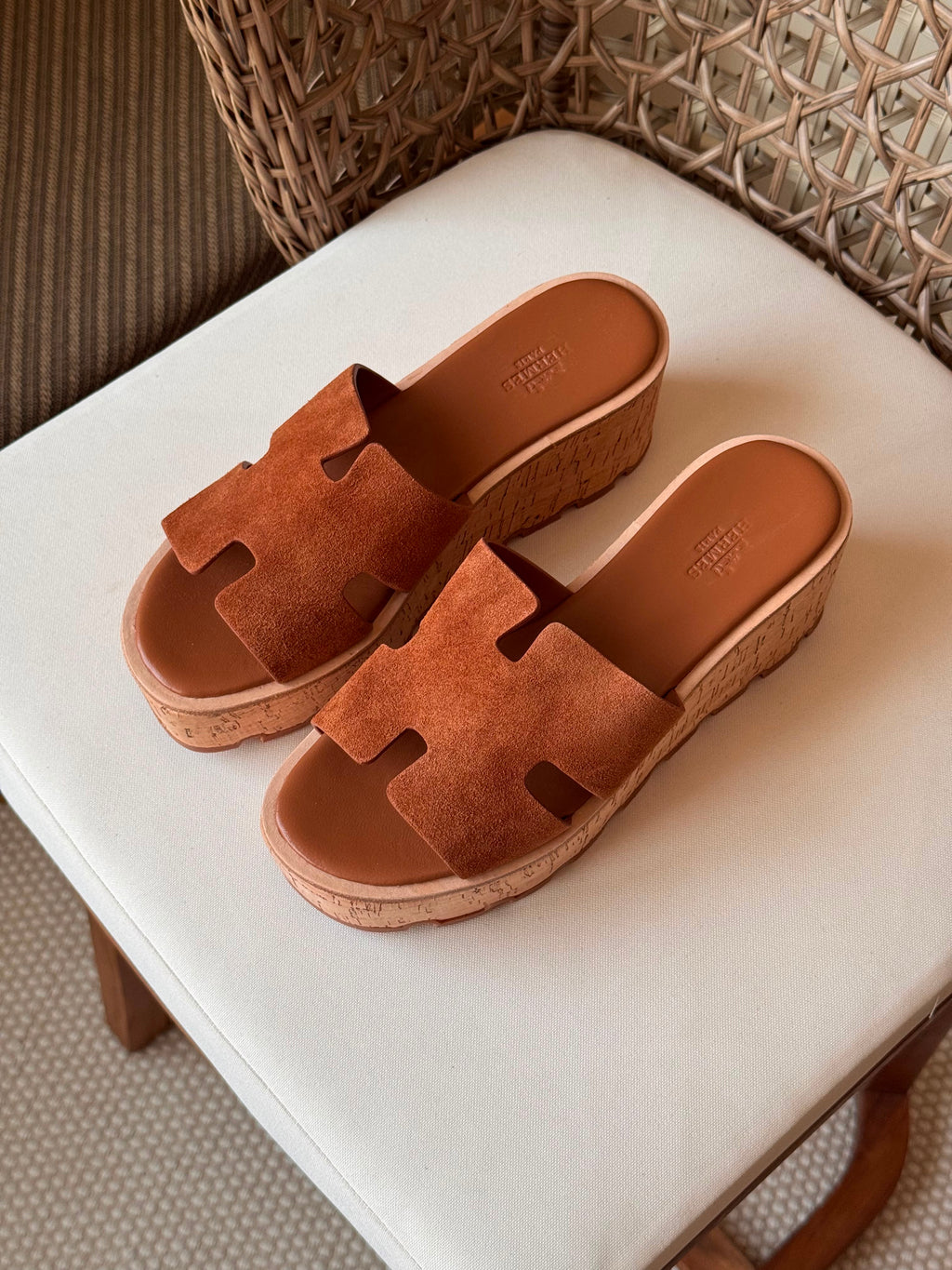 Hermes Luce 30 Sandals in Suede - 19