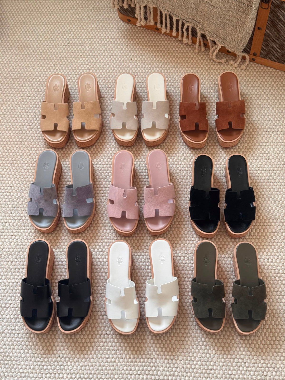 Hermes Luce 30 Sandals in Suede - 35