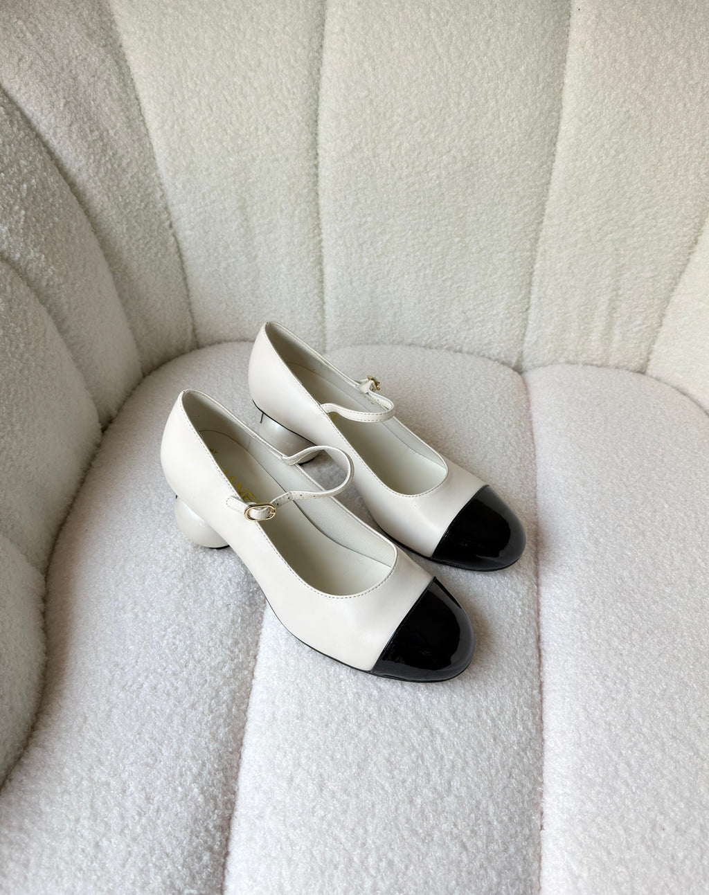 CHANEL Mary Janes Lambskin Patent Calfskin heels - 3