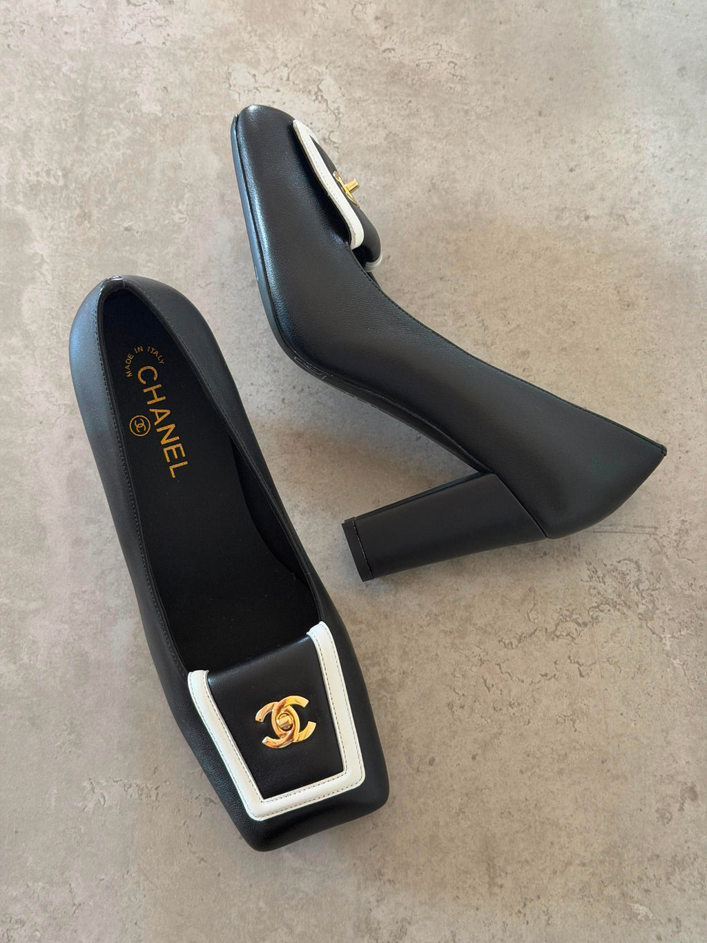 Chanel Pumps - calfskin