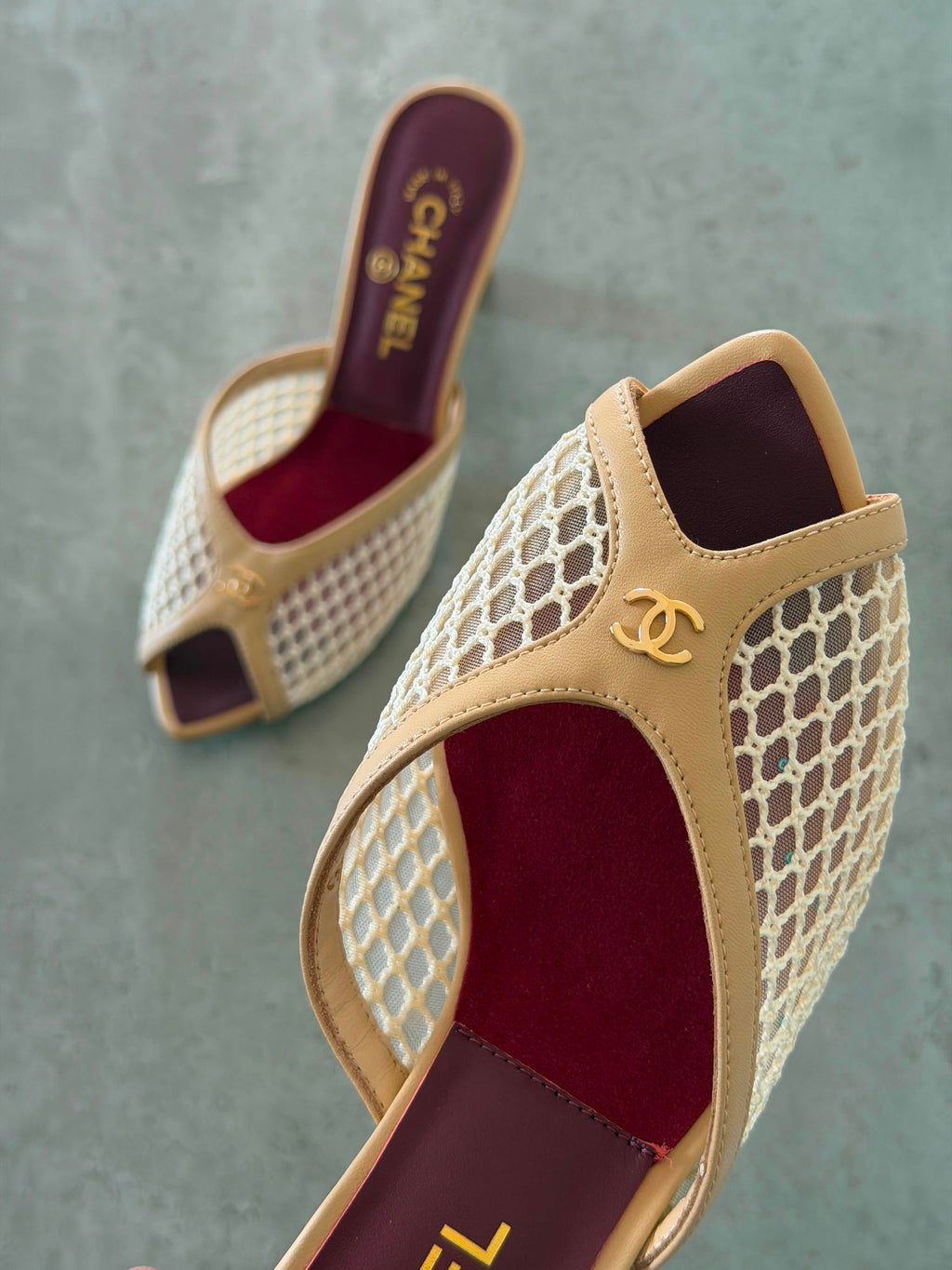 Chanel Mules in Mixed Fibers Cotton & Lambskin - 11