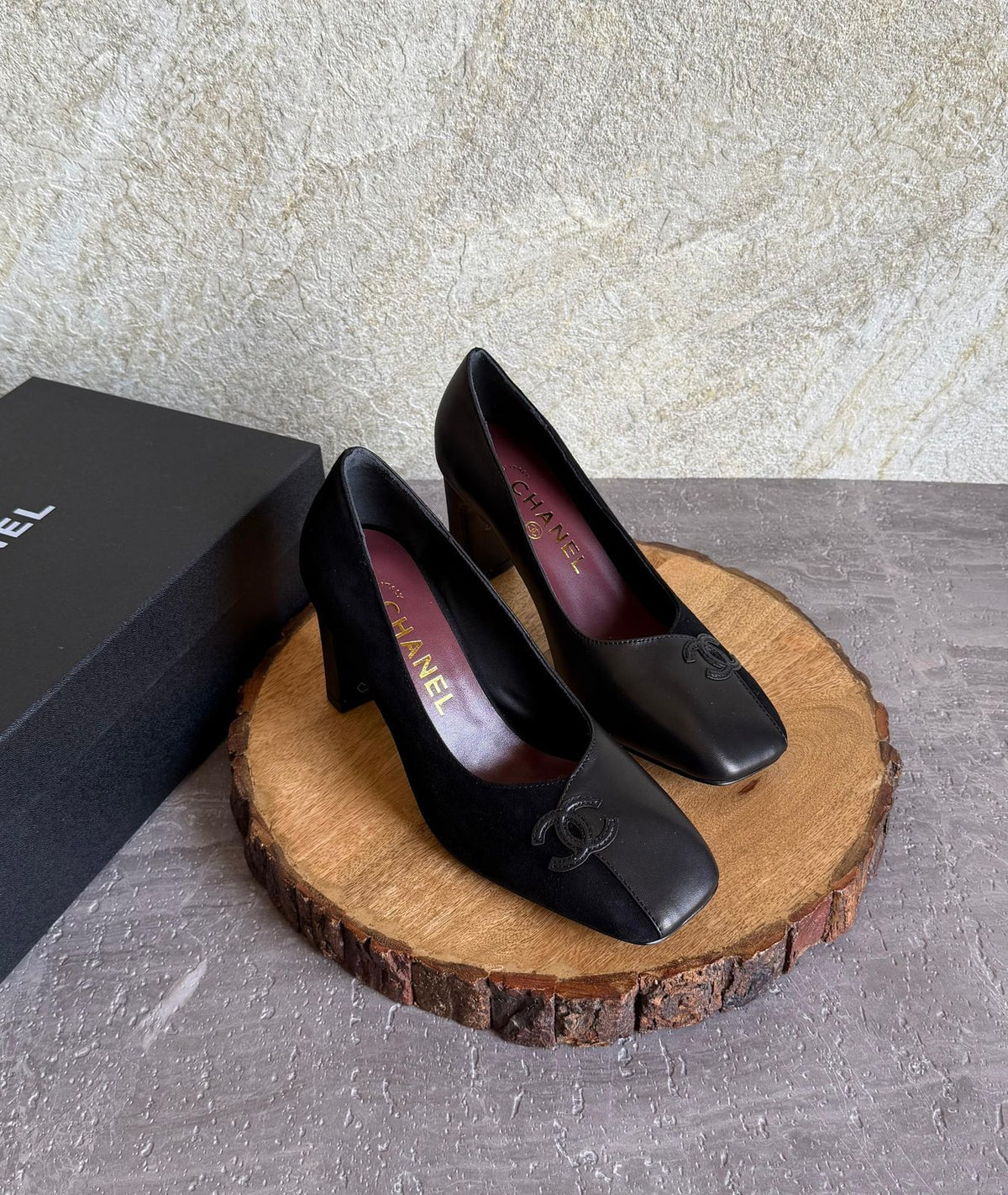 Chanel sandals in Lambskin and Patent - 2