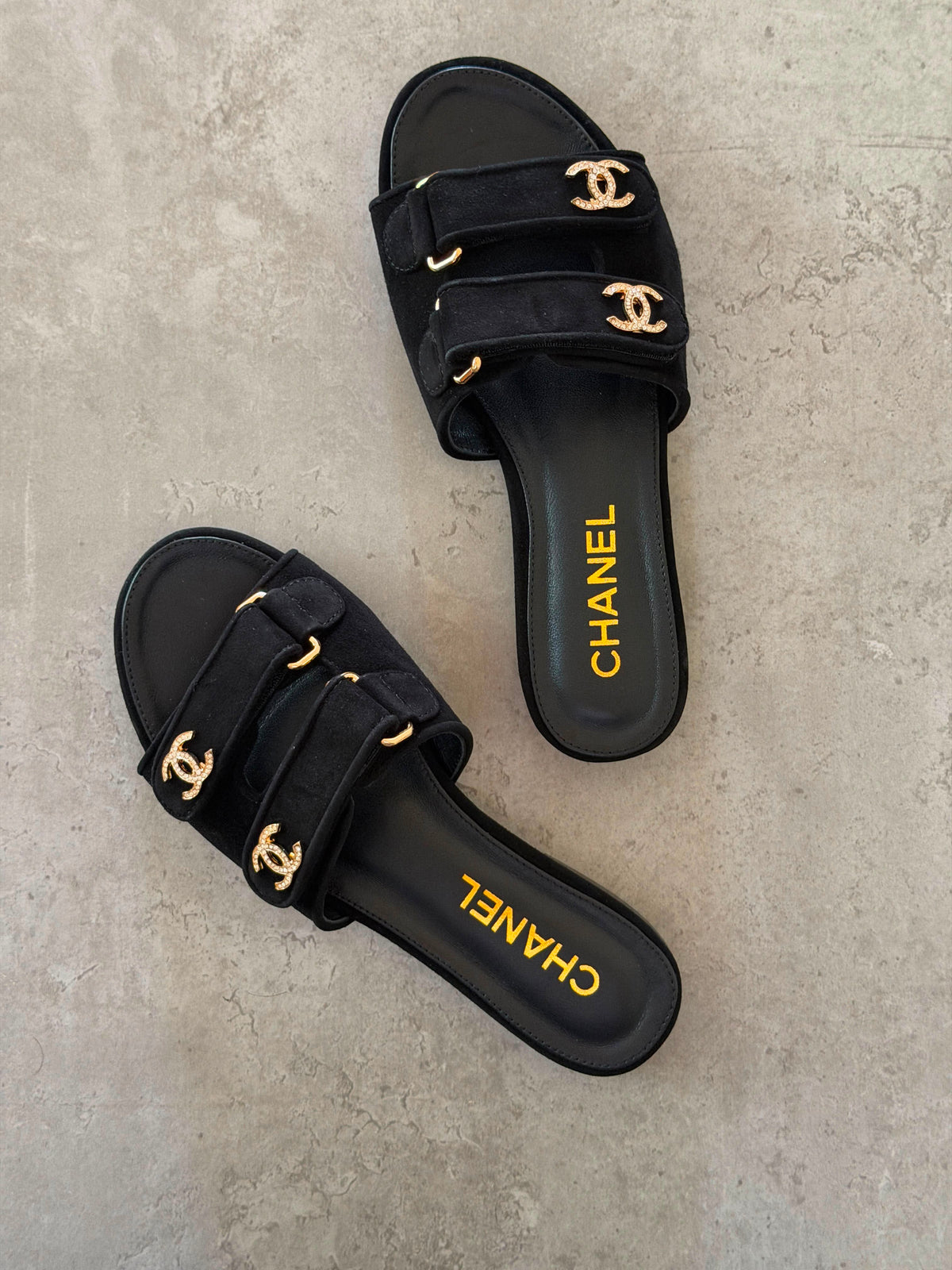 Chanel flat sandals in Suede - 9