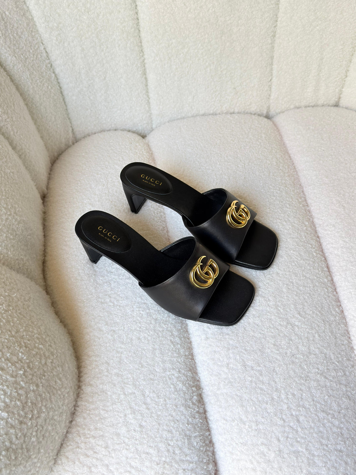 Gucci Double G sandals - 2