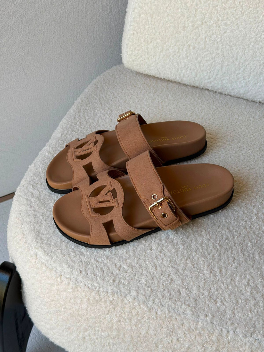 LV Isola Comfort Sandal - 7
