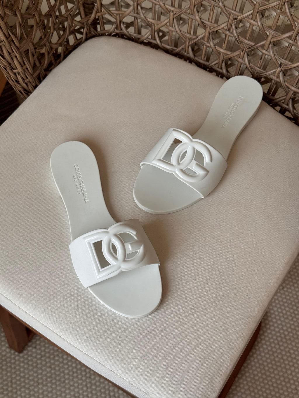 Dolce&Gabbana DG rubber slides - 12