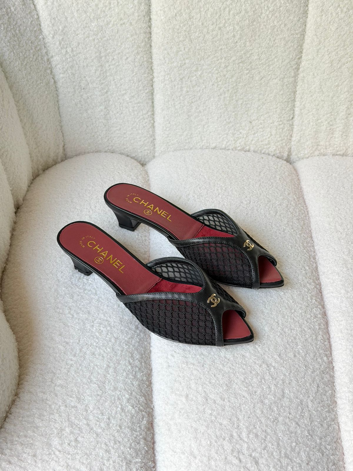 CHANEL Mules in Mixed Fibers Cotton & Lambskin - 2