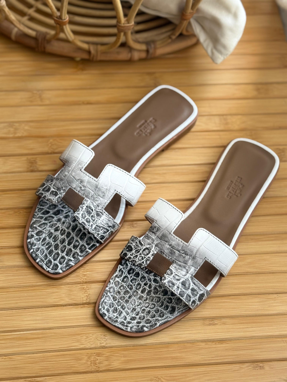 Hermes Blanc Crocodile Oran - 2