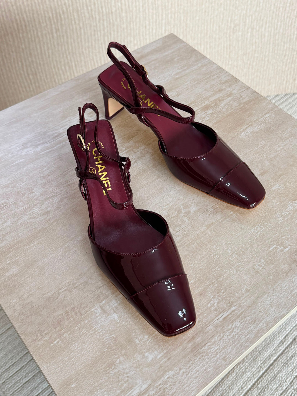 Slingbacks - Crocodile embossed calfskin - 2