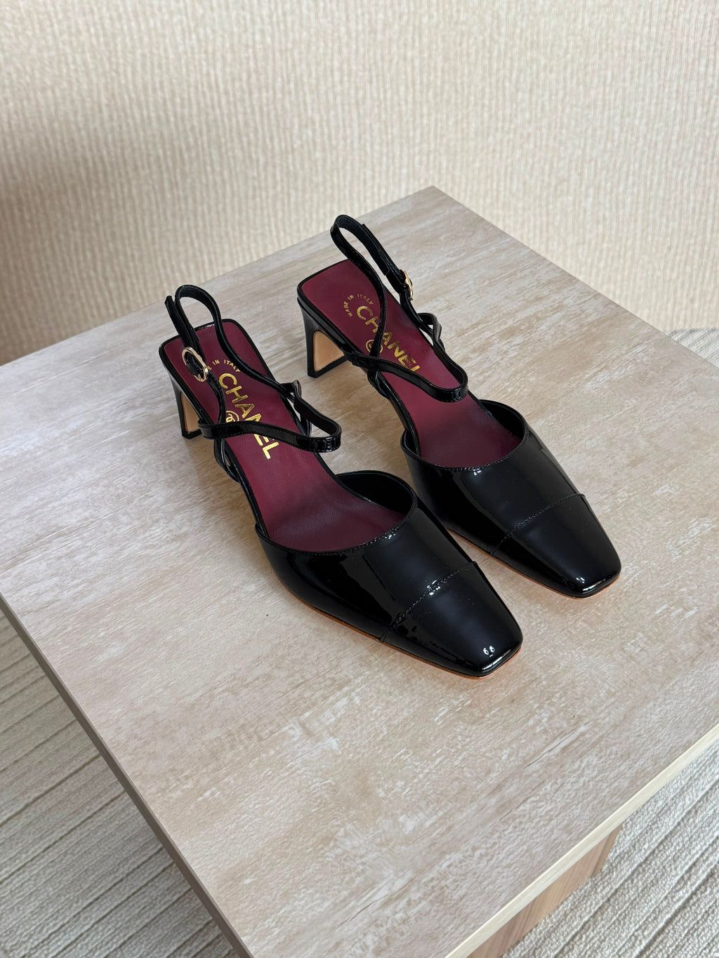 Slingbacks - Crocodile embossed calfskin