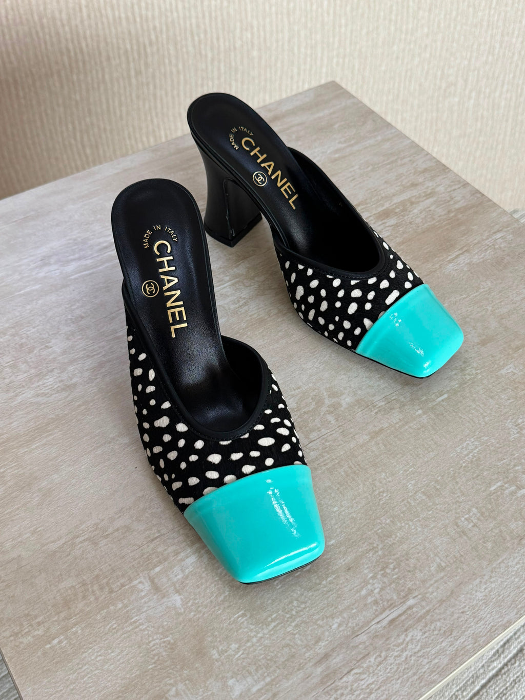 Chanel Mules in Lambskin & Patent Calfskin - 5