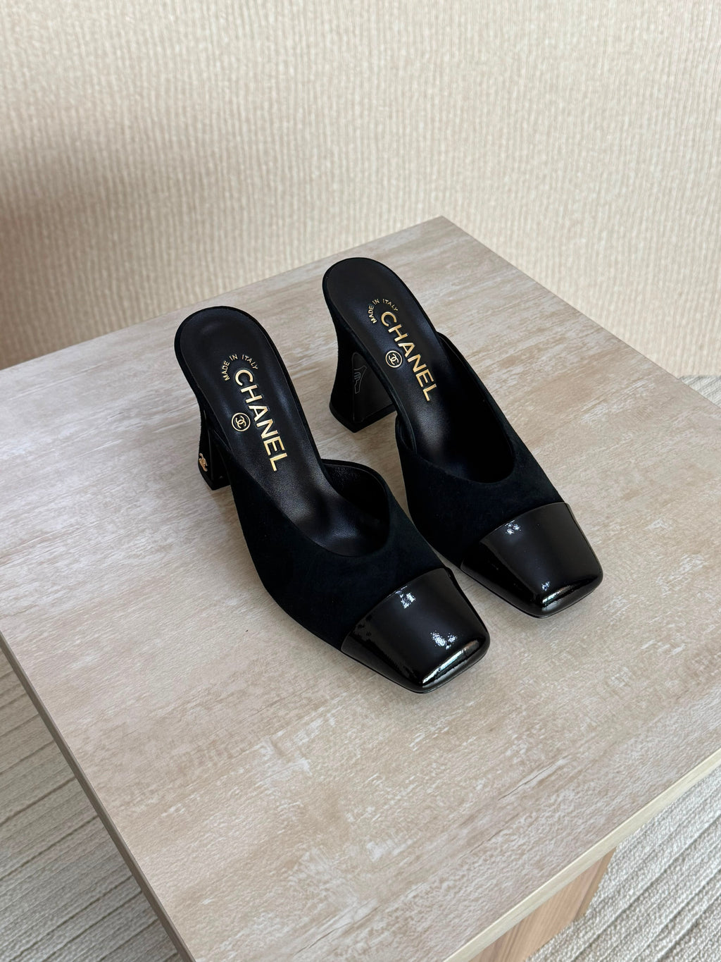 Chanel Mules in Lambskin & Patent Calfskin - 7