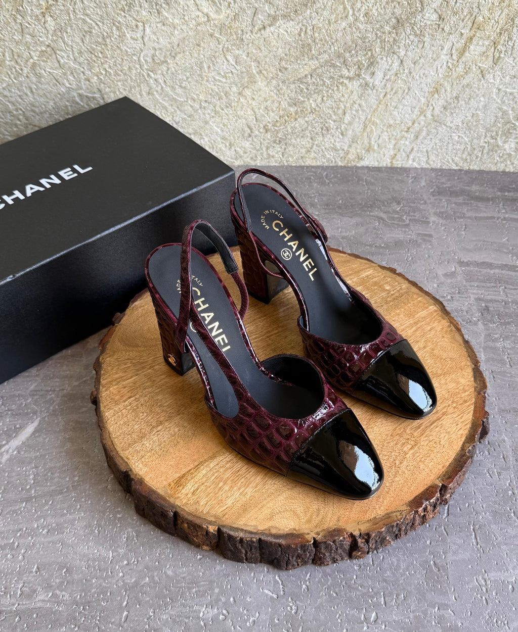 Chanel Slingbacks  - Crocodile embossed patent - 5