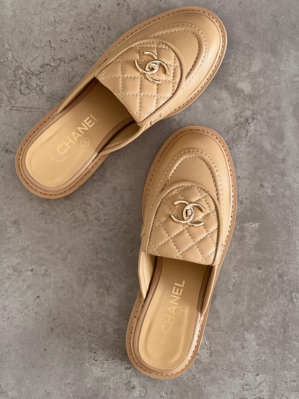 Chanel Loafers in Black Calfskin - 9