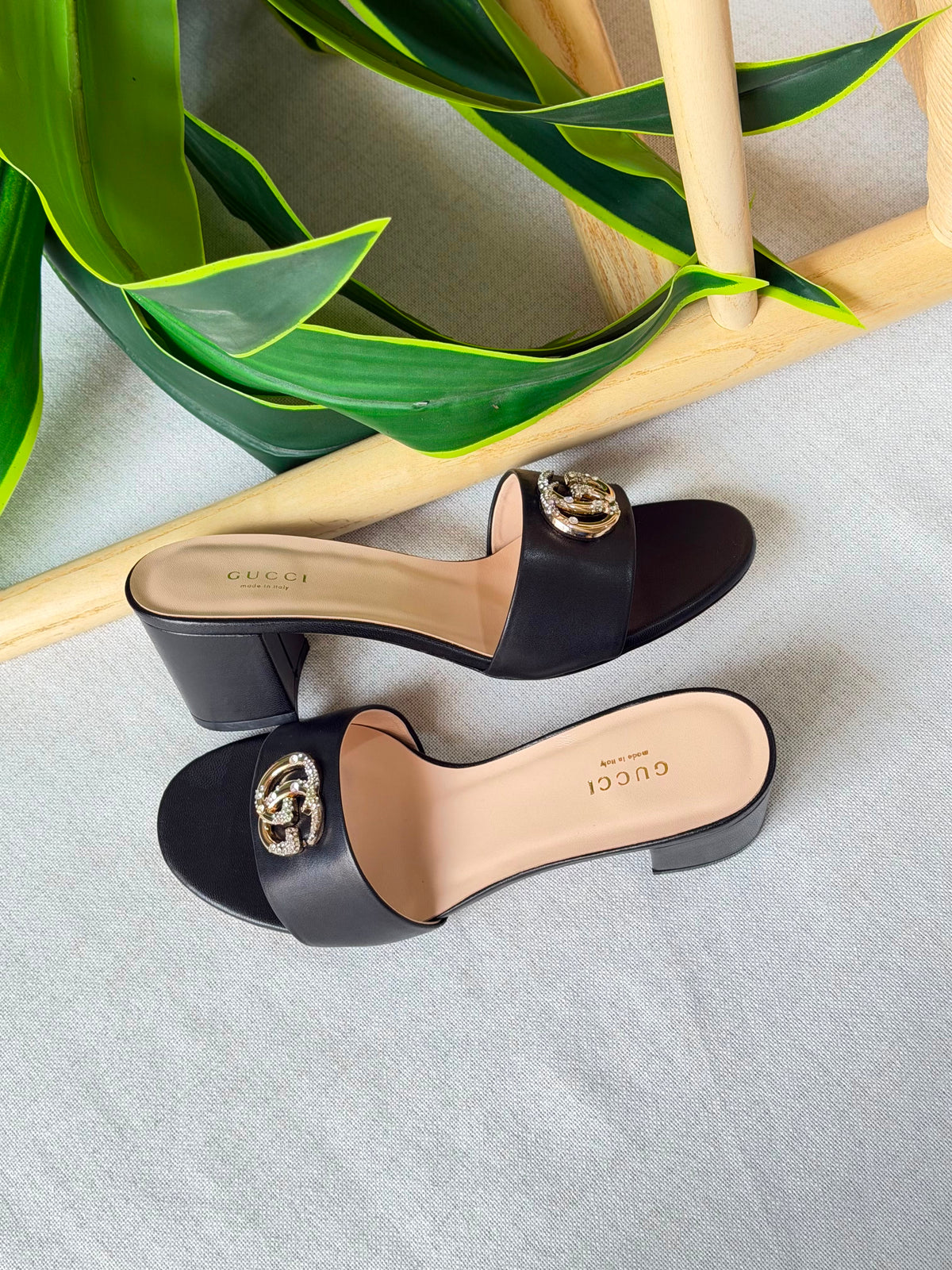 Gucci Double G sandals - 3